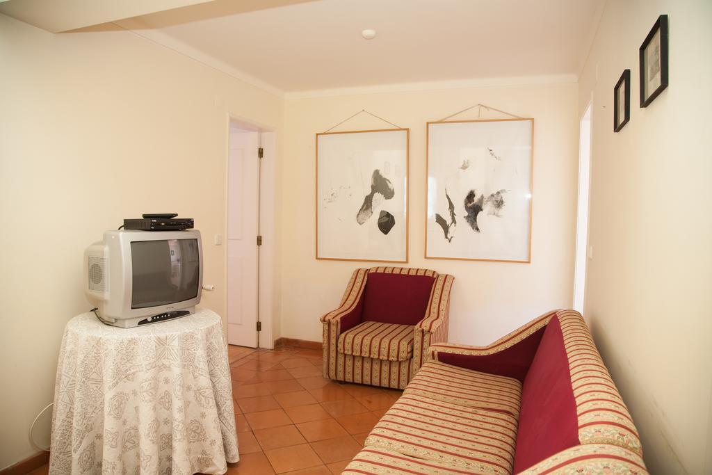 Sunshine Guest House Foz do Arelho Buitenkant foto
